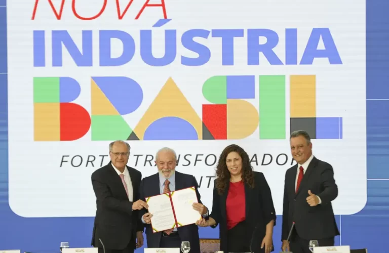 Brasil adota nova política industrial com metas e ações para o desenvolvimento até 2033